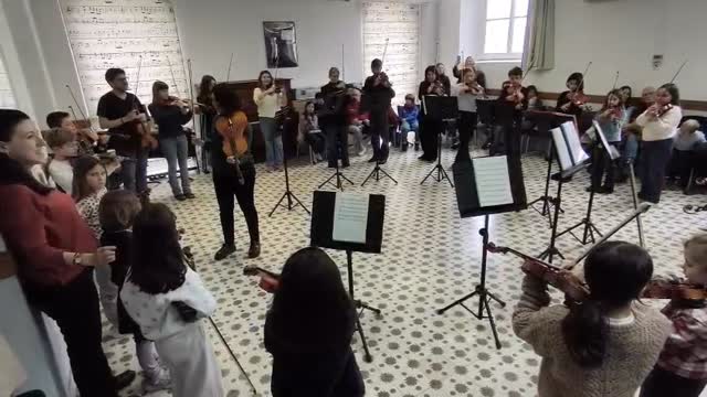 Aquí teniu una petita mostra del concert que vam oferir a les famílies dels alumnes participants! 🤩
@escolamusicapsip